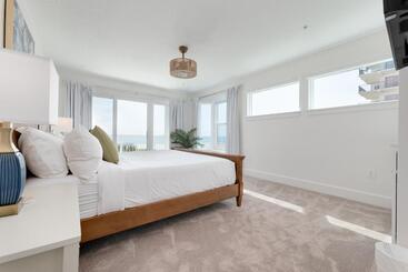 11 North Jacksonville Beach