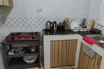 تختخواب و صبحانه Mely Homes
