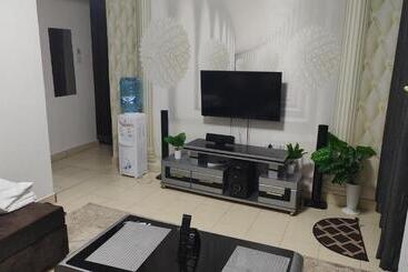 تختخواب و صبحانه Mely Homes