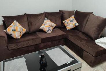 تختخواب و صبحانه Mely Homes