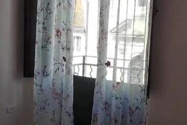 تختخواب و صبحانه Sicily O Clock Room