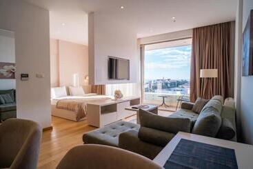 هتل Budva Center Suite