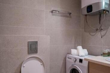 هتل Budva Center Suite