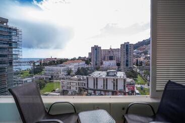 هتل Budva Center Suite