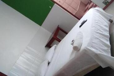 בית מלון כפרי Doral Inn