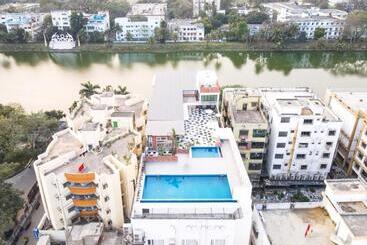 酒店 Lake View