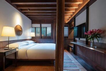 هتل Lijiang Ancient City Anyu
