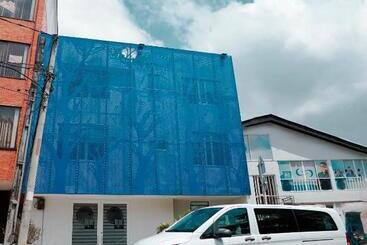 هتل Sky Blue
