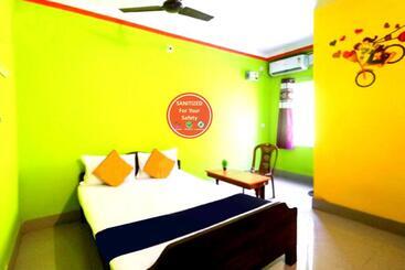 هتل Sun Plaza Near Konark Sun Temple Couple Friendly Best Choice Of Travellers