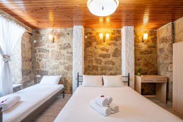 İmerek Taş Ev Otel Alaçatı