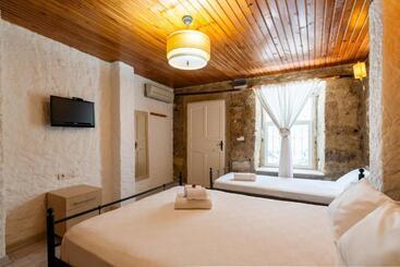 İmerek Taş Ev Otel Alaçatı