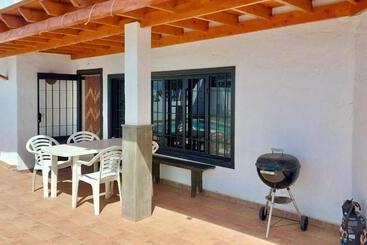 پانسیون Lanzarote Hostel