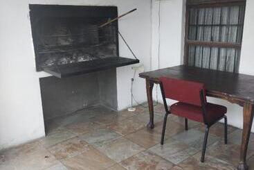 پانسیون Ludinz Guest House, Self Catering
