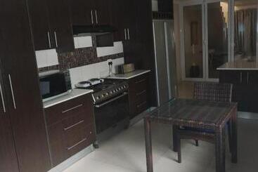 پانسیون Ludinz Guest House, Self Catering