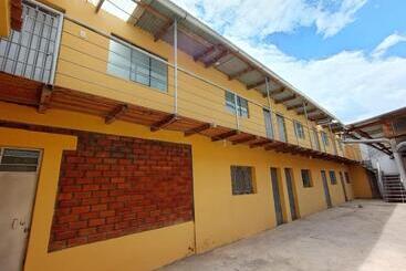پانسیون Ocala House 4.0