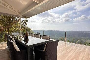پانسیون Veronica View Guesthouse