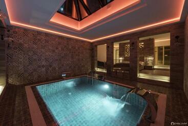 Vera Hotel Villa