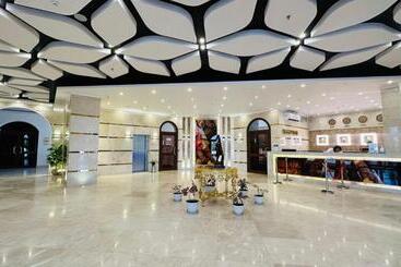 Badr Hotel & Resort El Kharga