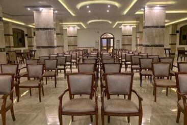 Badr Hotel & Resort El Kharga