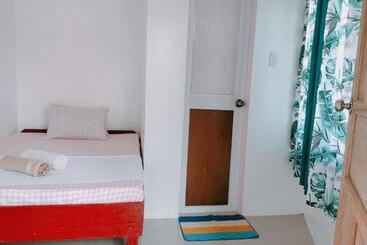 تختخواب و صبحانه Glenmark S Homestay