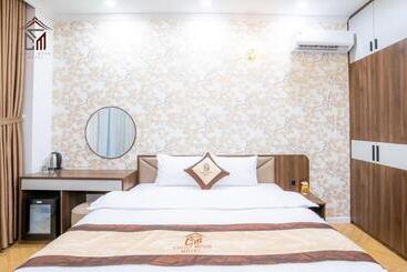 Chuly Moon Motel