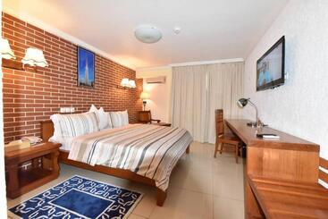 هتل Grand Hôtel Aéroport, Douala