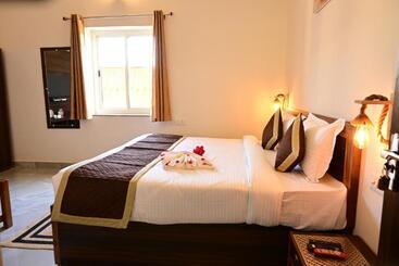 فندق Aijasvan Resort