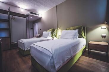 هتل Aria Beach Resort By Hana Turismo