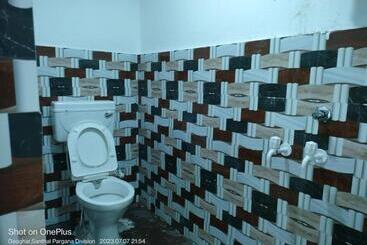 هتل Family Suites By Parinay