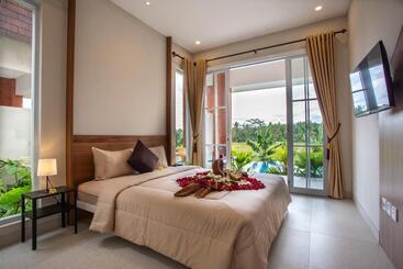 فندق Griya D Carik