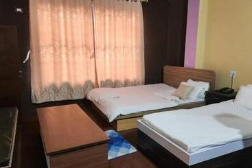 هتل Holiday Inn
