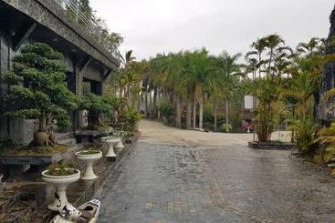 هتل Khu Nghỉ Dưỡng Good Time