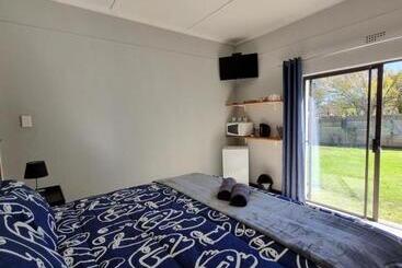 پانسیون Courageous Self Catering Accommodation