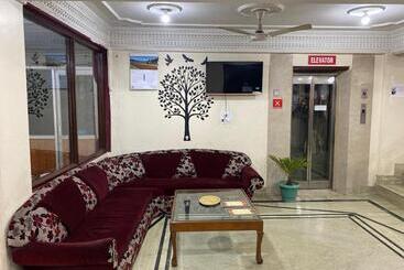 هتل City Plaza, Srinagar