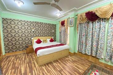 هتل City Plaza, Srinagar
