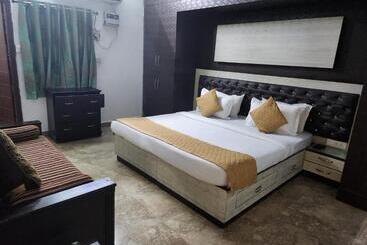 هتل Cozy Cave Luxury