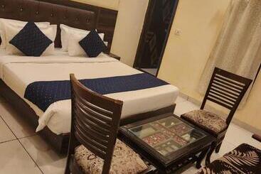 هتل Cozy Cave Luxury