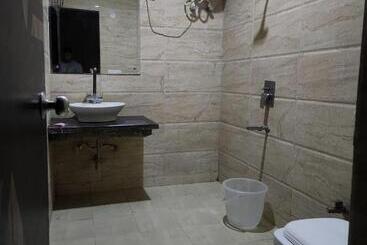 هتل Cozy Cave Luxury