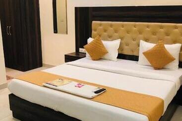 هتل Cozy Cave Luxury