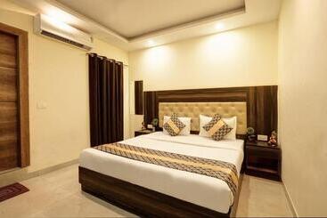 هتل Cozy Cave Luxury