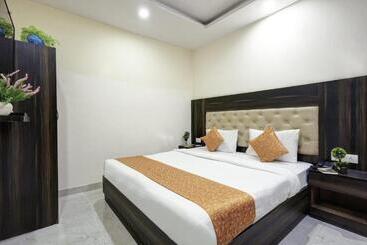 هتل Cozy Cave Luxury