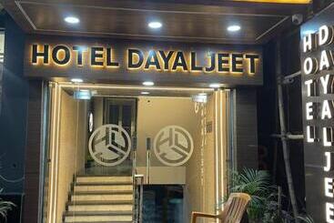 هتل Dayaljeet