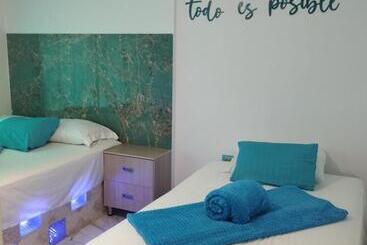 ホテル De Los Colores