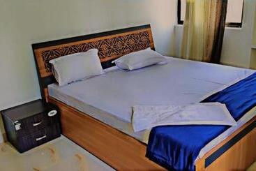 בית מלון כפרי Glamour Palace