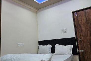 هتل Jabair Hospitality Services
