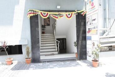 هتل Karan International ,aurangabad
