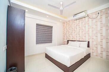 هتل Nujoom Rooms & Apartments