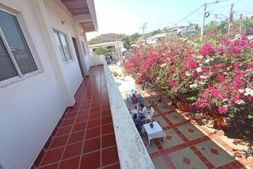 هتل Santa Veronica Inn