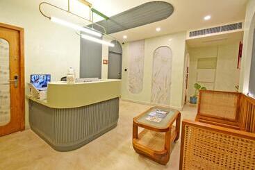 هتل Sea Gadabout   Seaside Stays