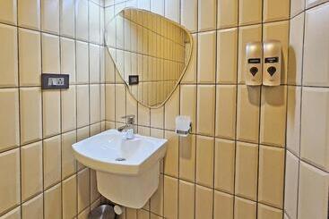 هتل Sea Gadabout   Seaside Stays